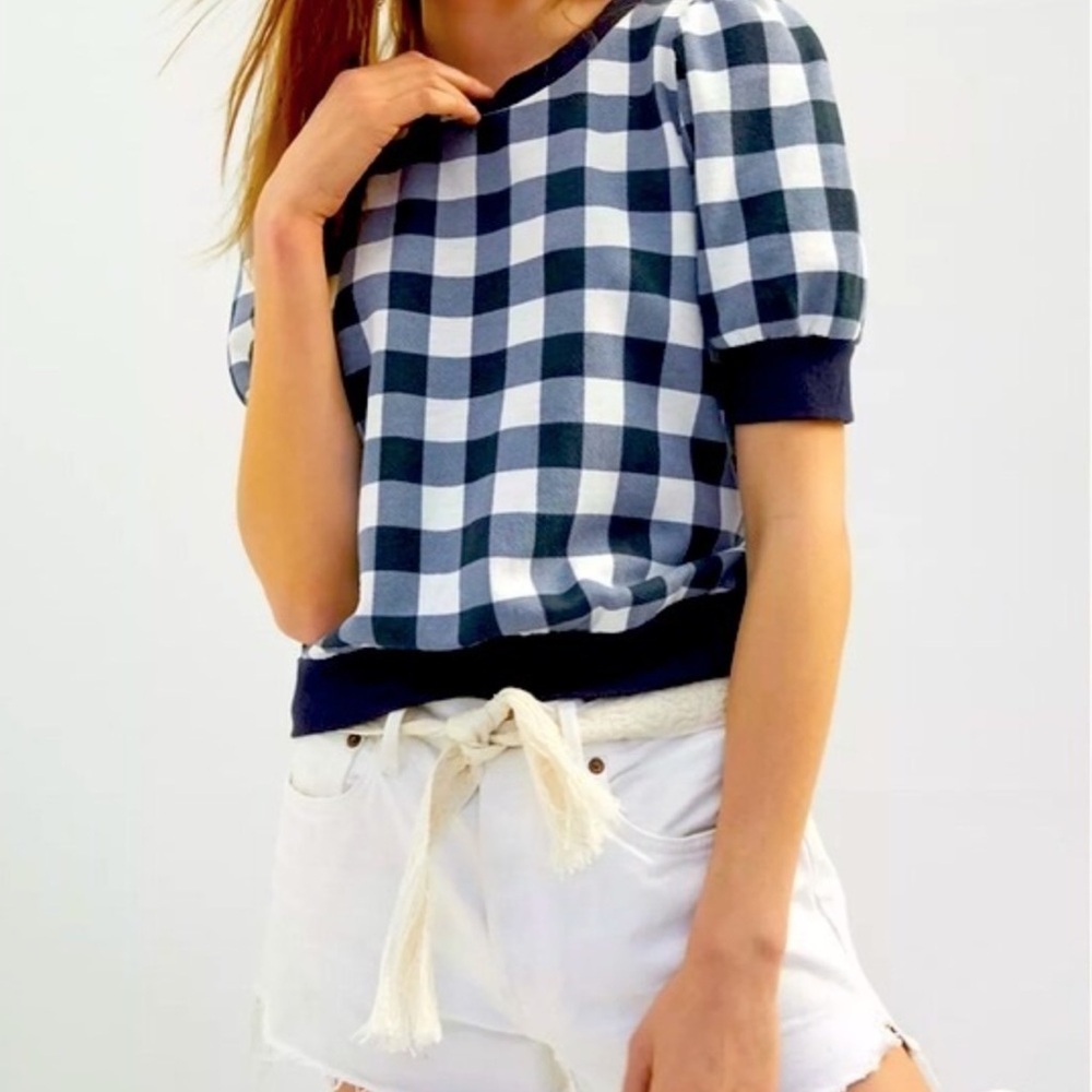 T.La Shortsleeve sweatshirt